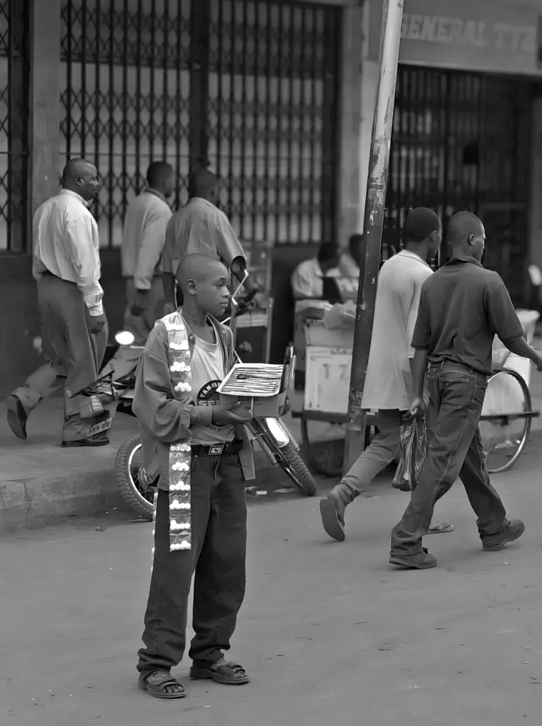 Loose-Verkäufer Arusha-Street,Tansania-sw